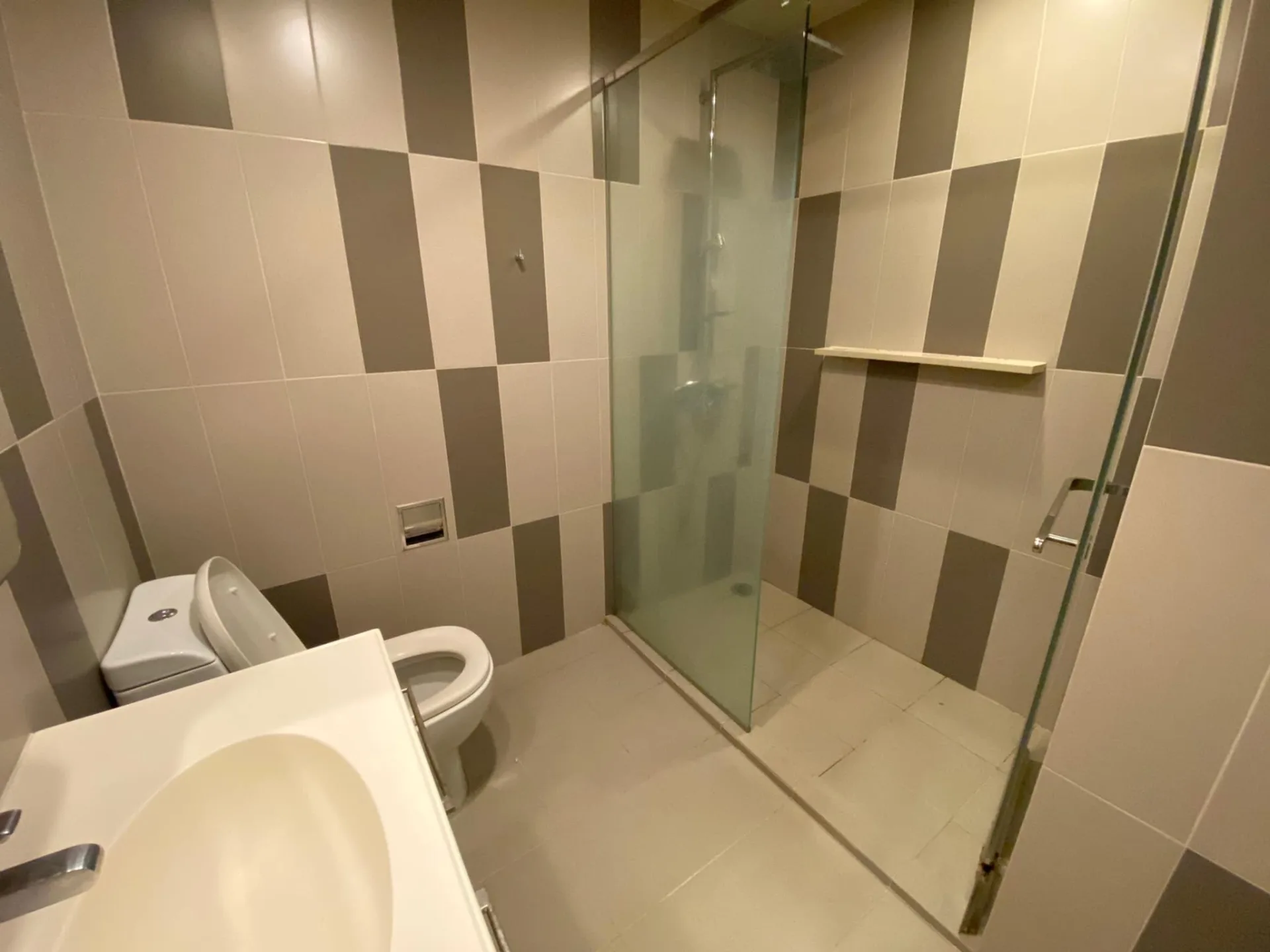 Property photos for Onyx Phaholyothin