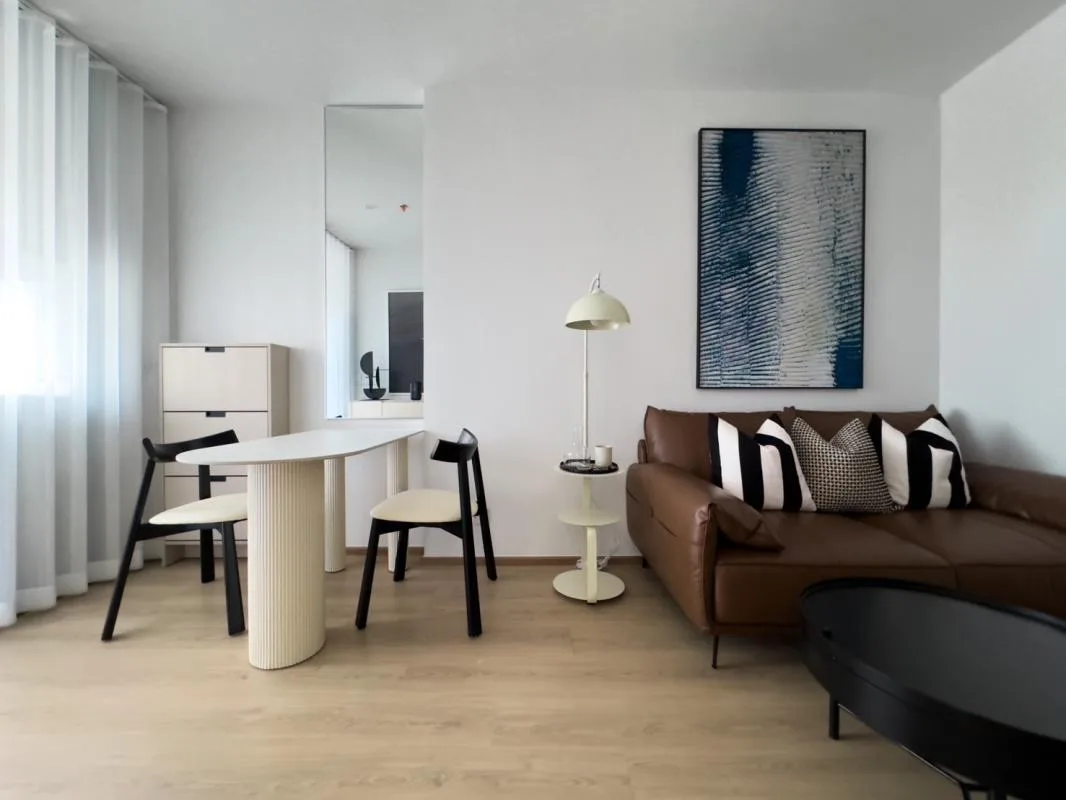 Property photos for Life Rama 4 - Asoke