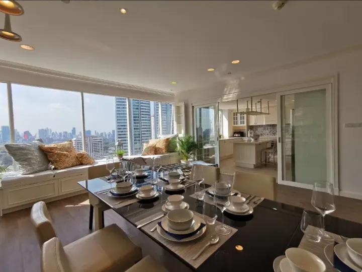 Property photos for Wilshire