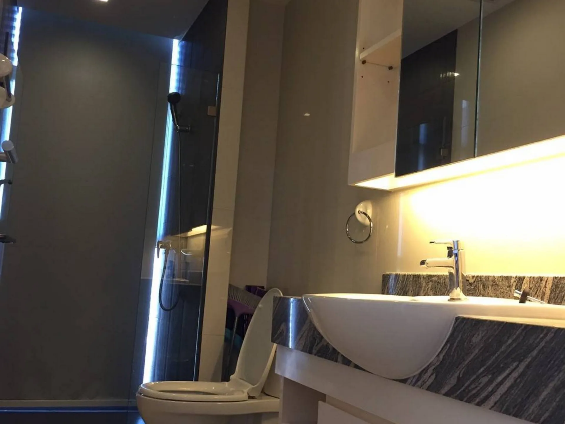 Property photos for Vertiq