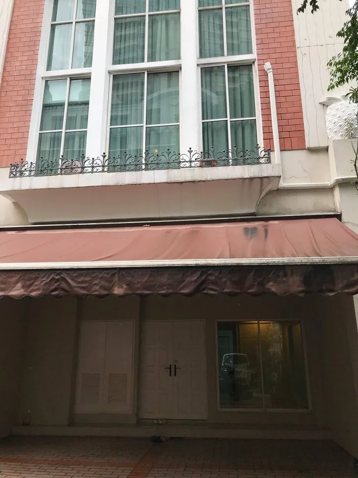 Property photos for Baan Klang Krung Thonglor