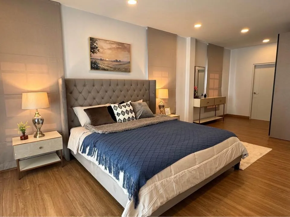 Property photos for Centro Bangna - Km.7