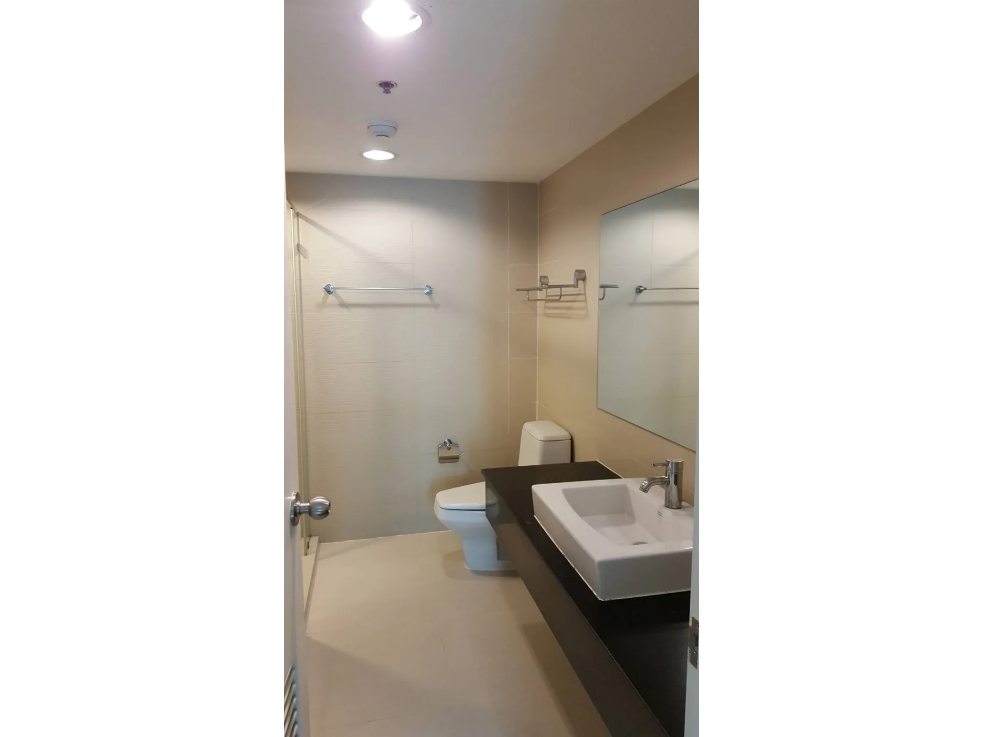Property photos for Belle Grand Rama 9