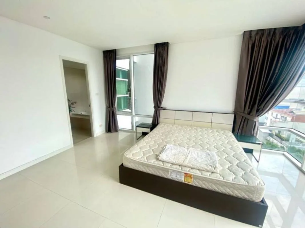 Property photos for Fullerton