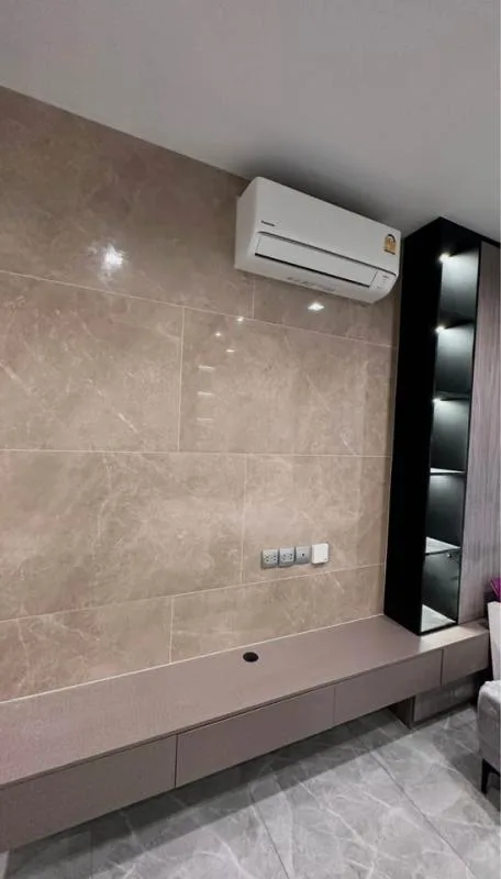Property photos for Life Asoke Hype