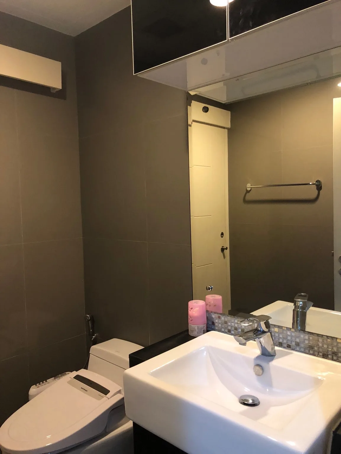 Property photos for The Crest Sukhumvit 34