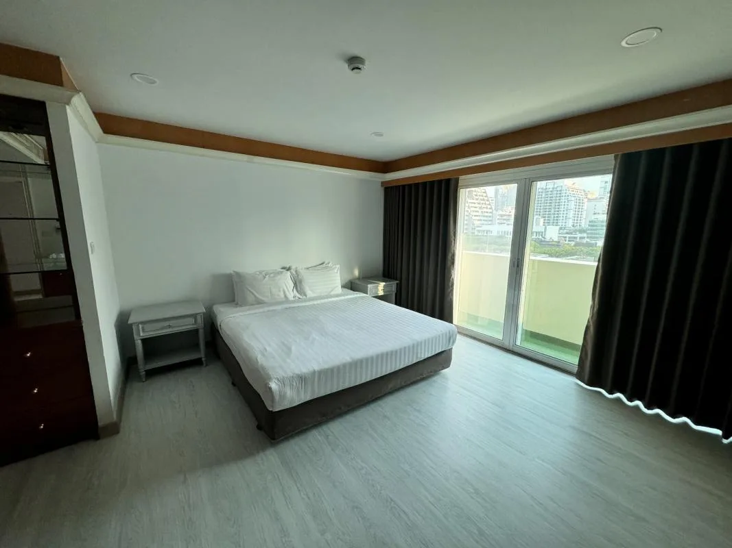 Property photos for Chaidee Mansion