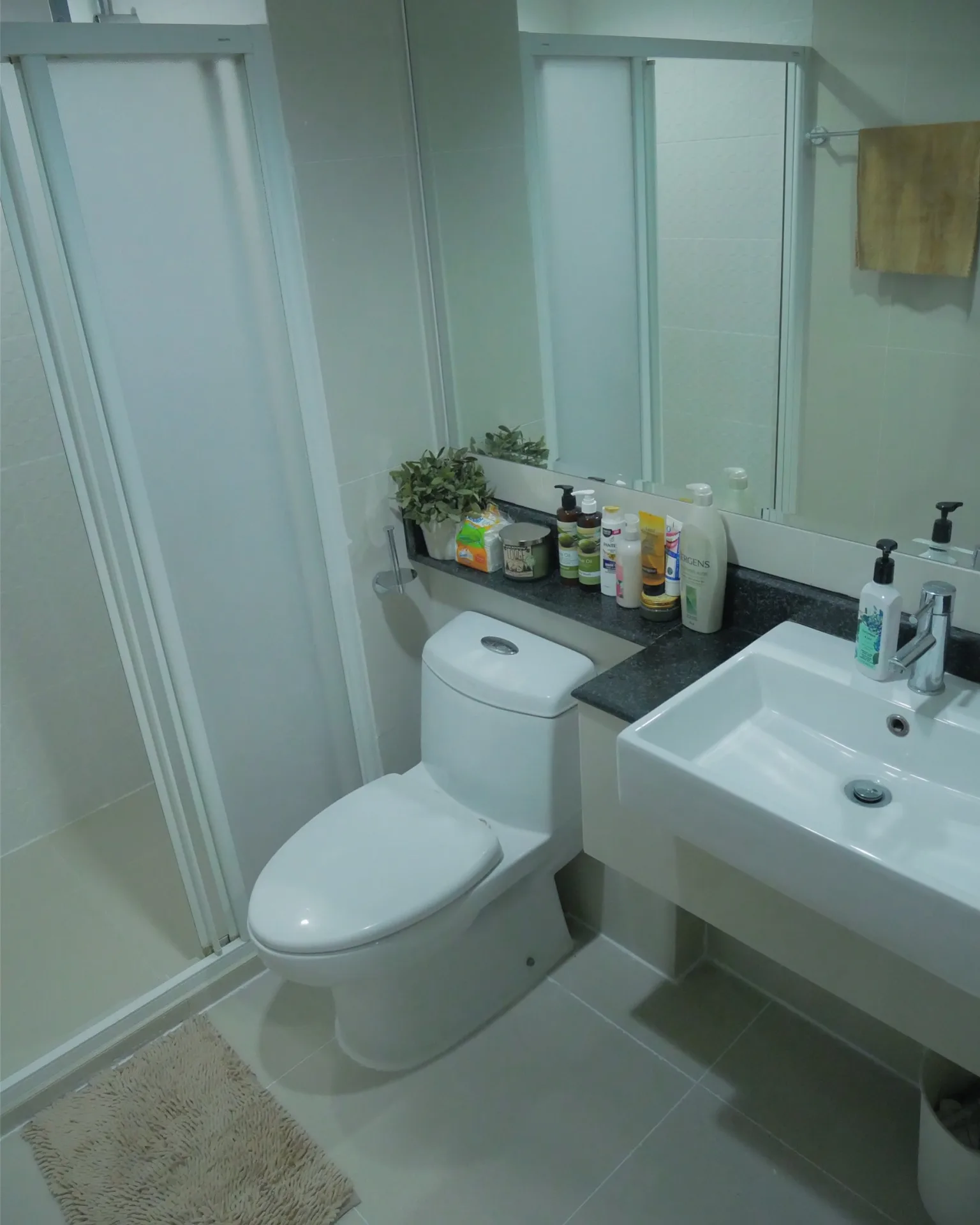 Property photos for The Kris Ratchada