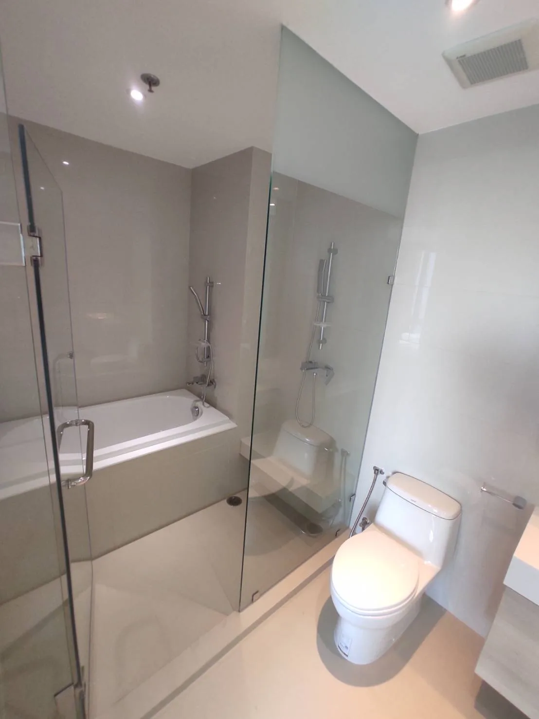 Property photos for Baan Santisuk Sukhumvit 38