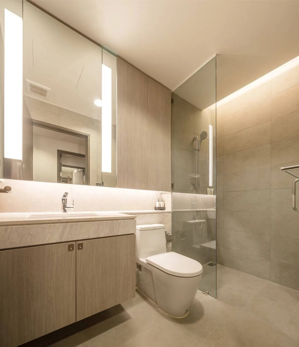 Property photos for Piya Residence 28 -30