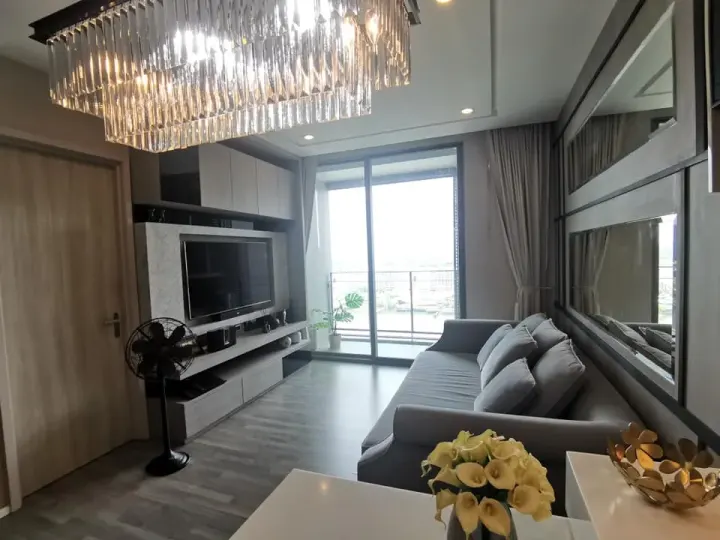 Property photos for 333 Riverside