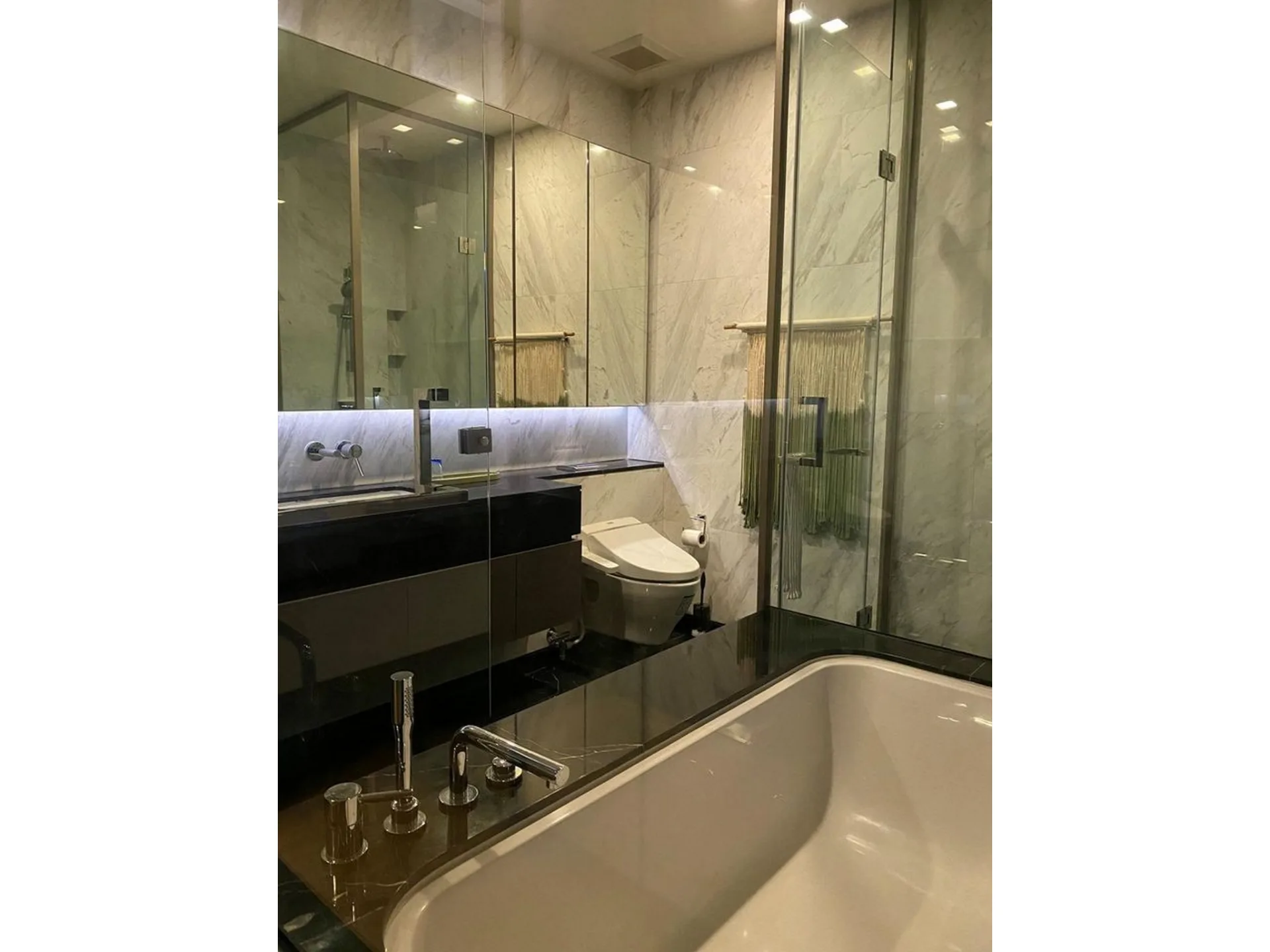 Property photos for Saladaeng One