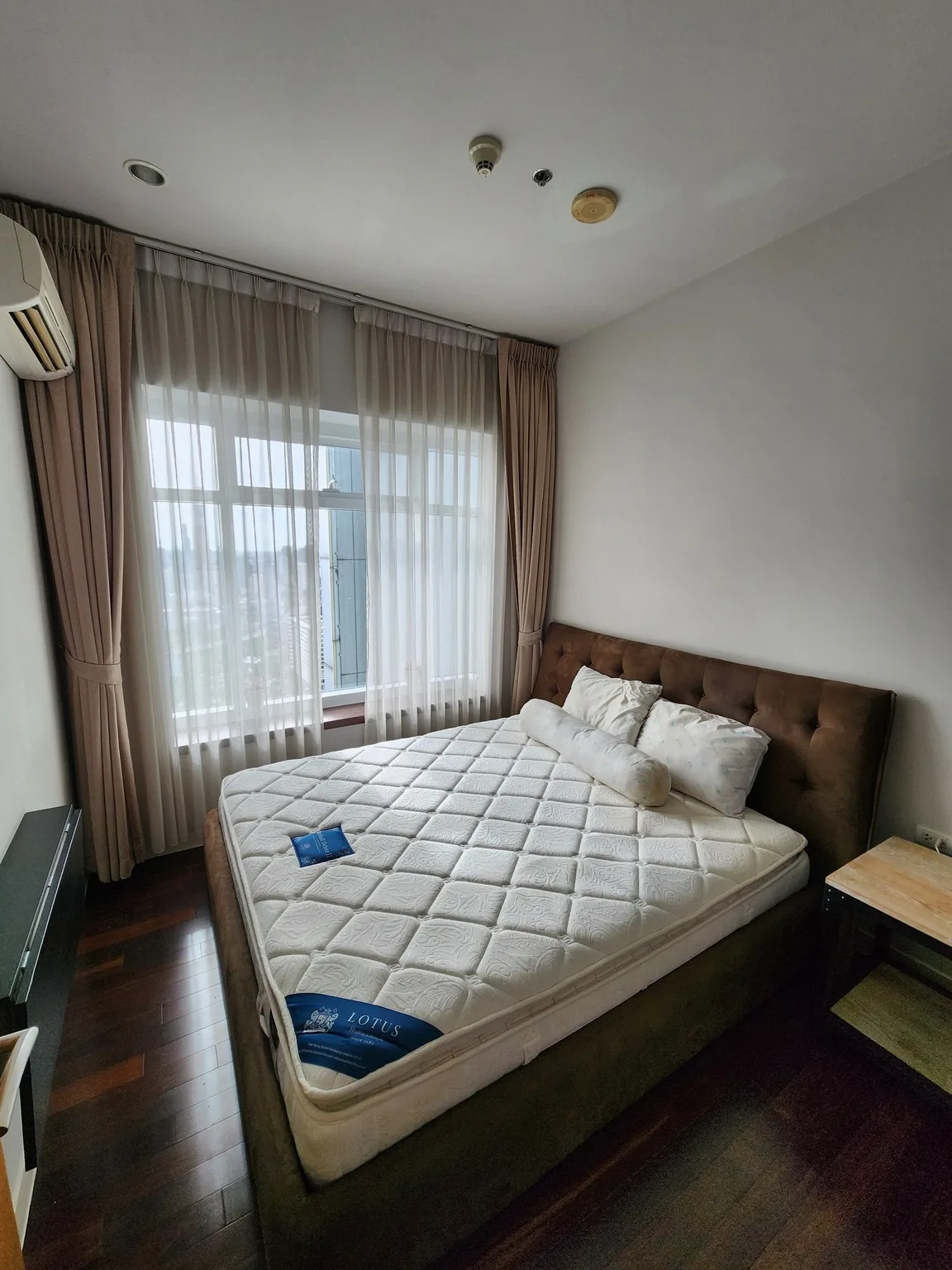 Property photos for Circle Condominium