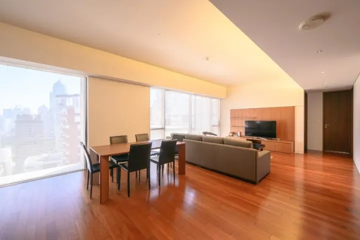 Property photos for Hansar Rajdamri