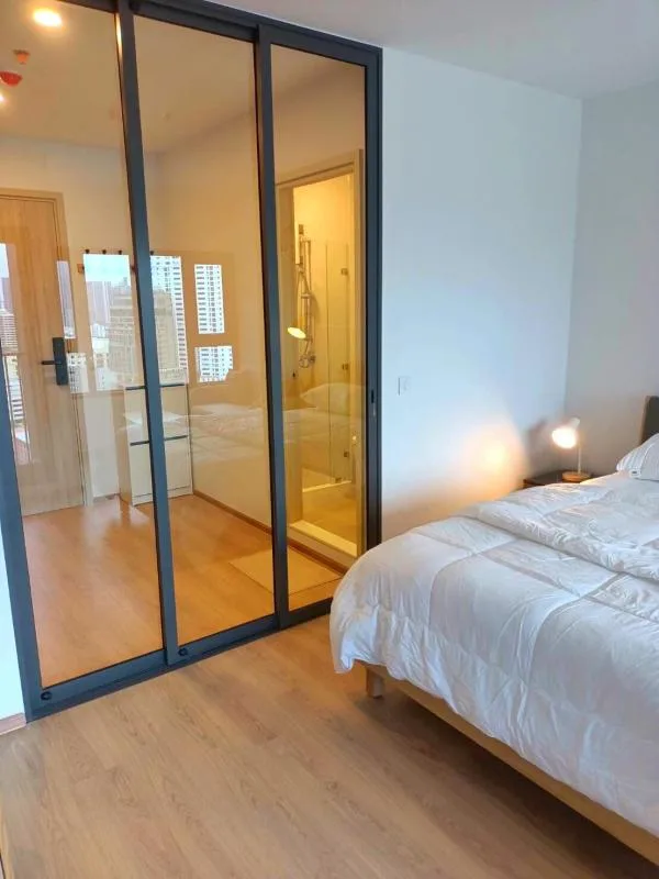 Property photos for Life Rama 4 - Asoke