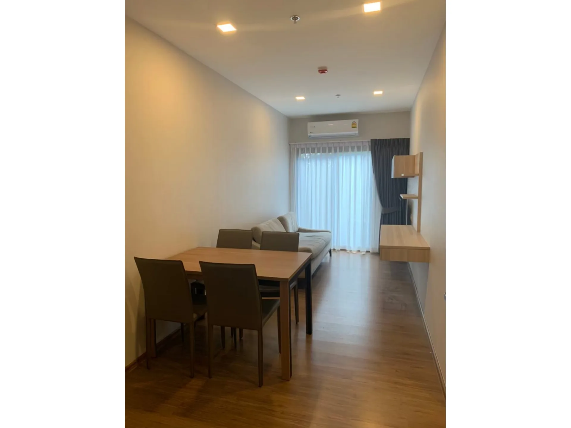 Property photos for Metris Rama 9-ramkhamhaeng