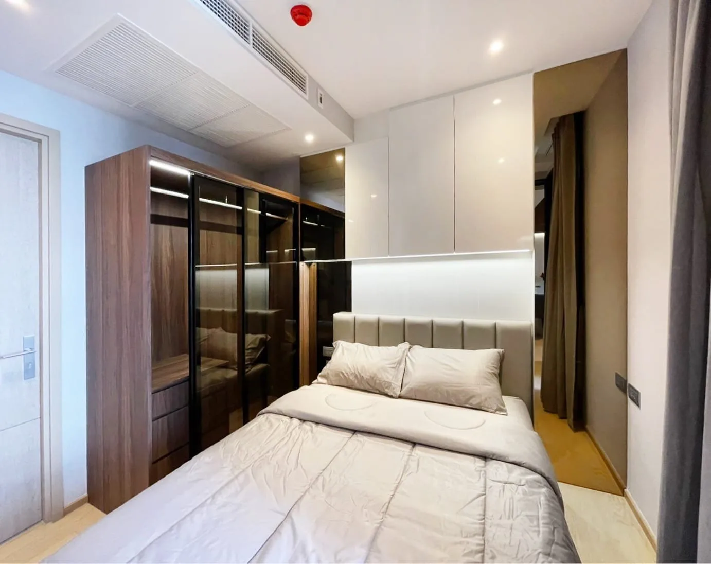 Property photos for ASHTON Asoke - Rama 9
