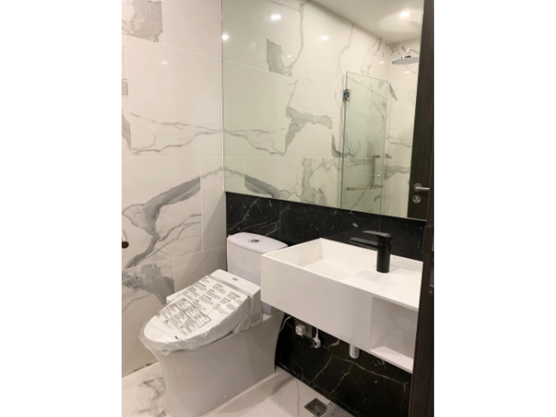 Property photos for 168 Sukhumvit 36