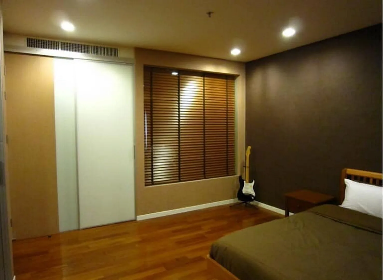 Property photos for Amanta Lumpini