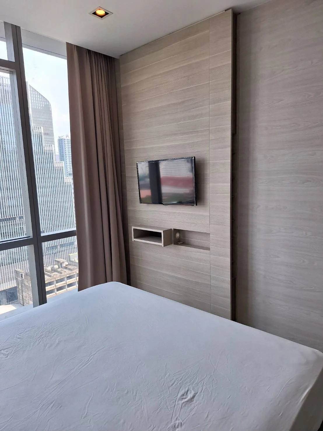 Property photos for The Room Sukhumvit 21