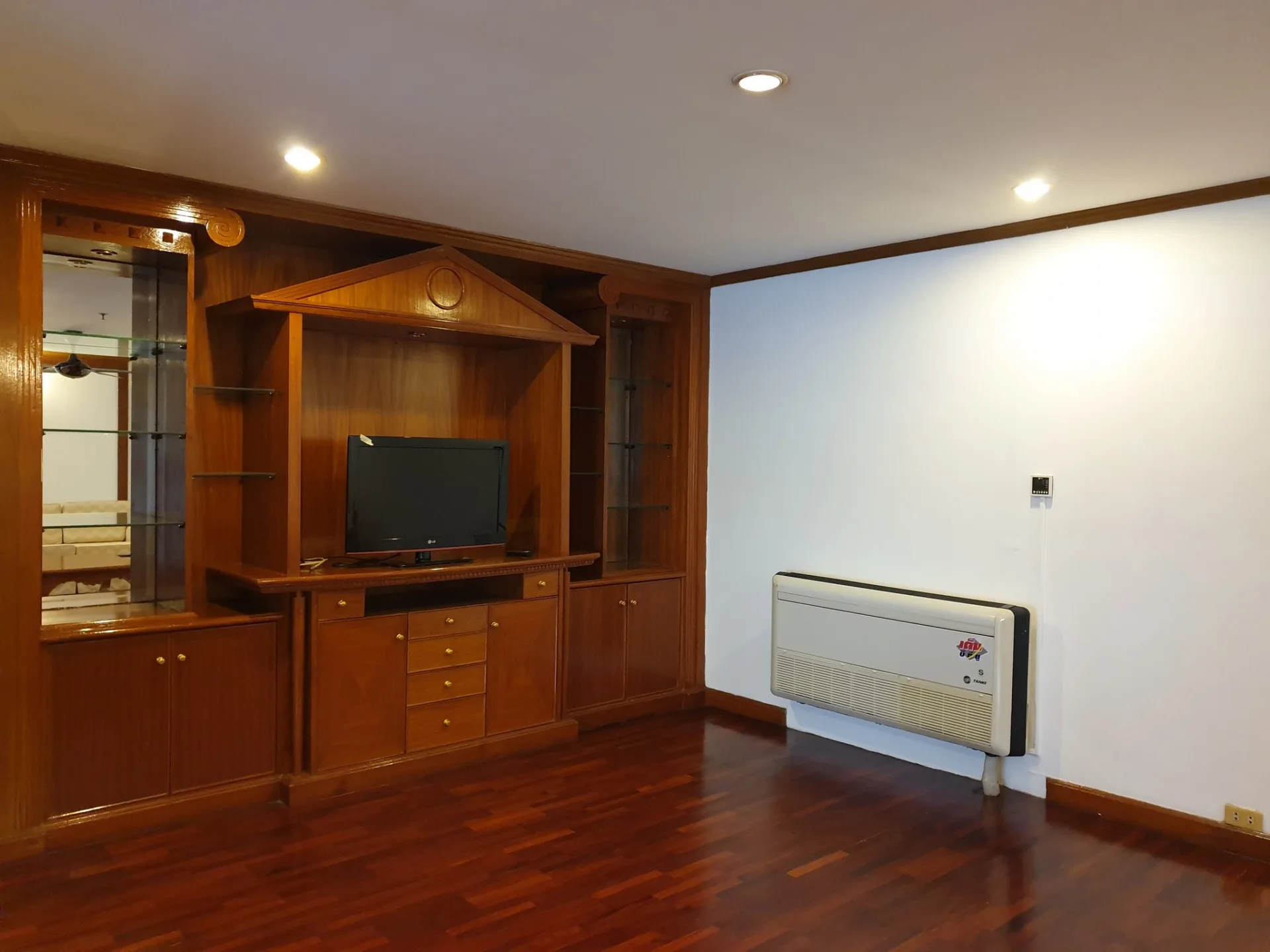 Property photos for Sethiwan Residence