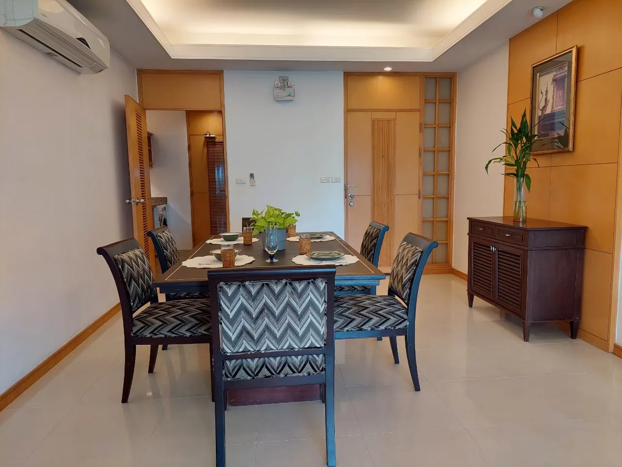 Property photos for Esmeralda Apartments