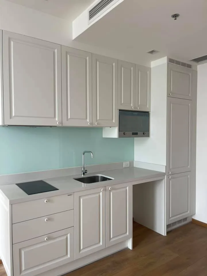 Property photos for Noble BE 33