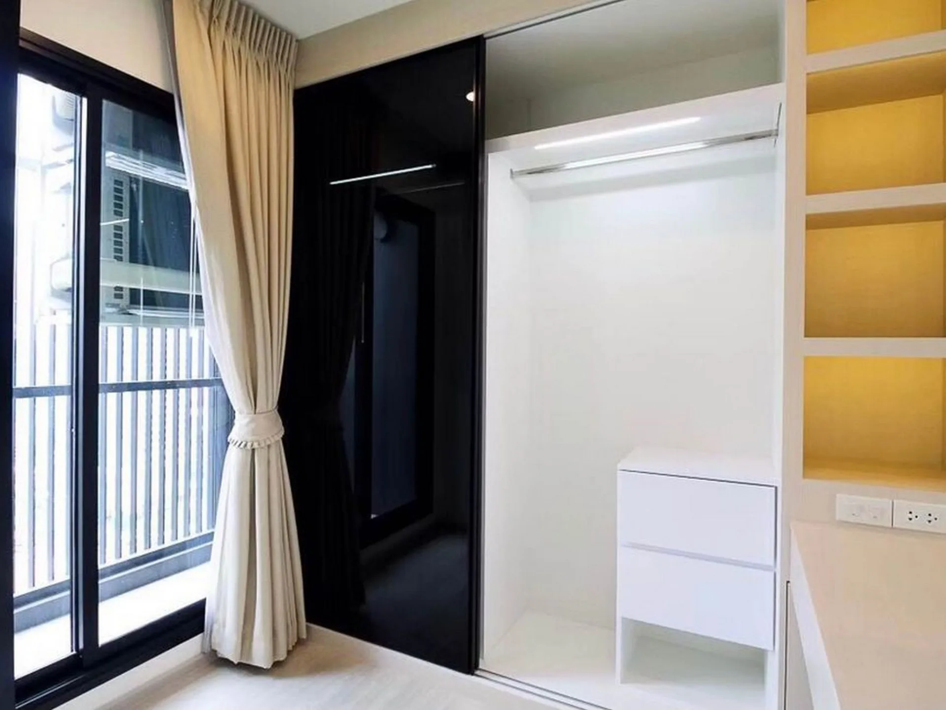 Property photos for Life Asoke