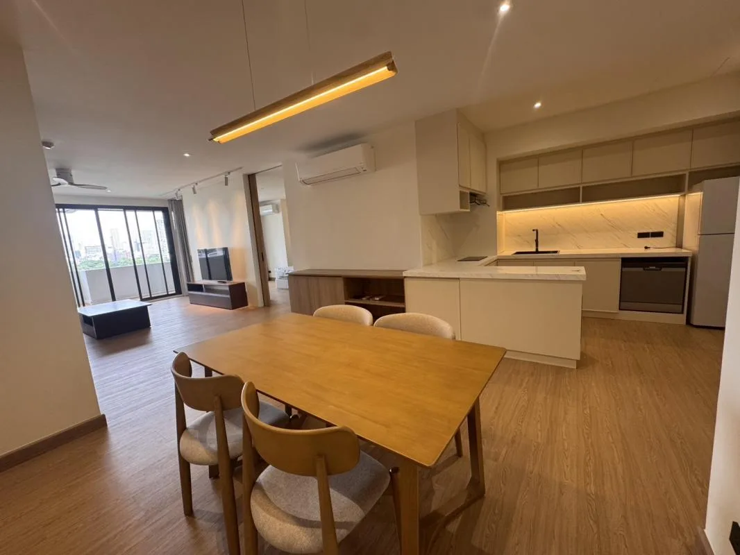 Property photos for Lake Avenue 16