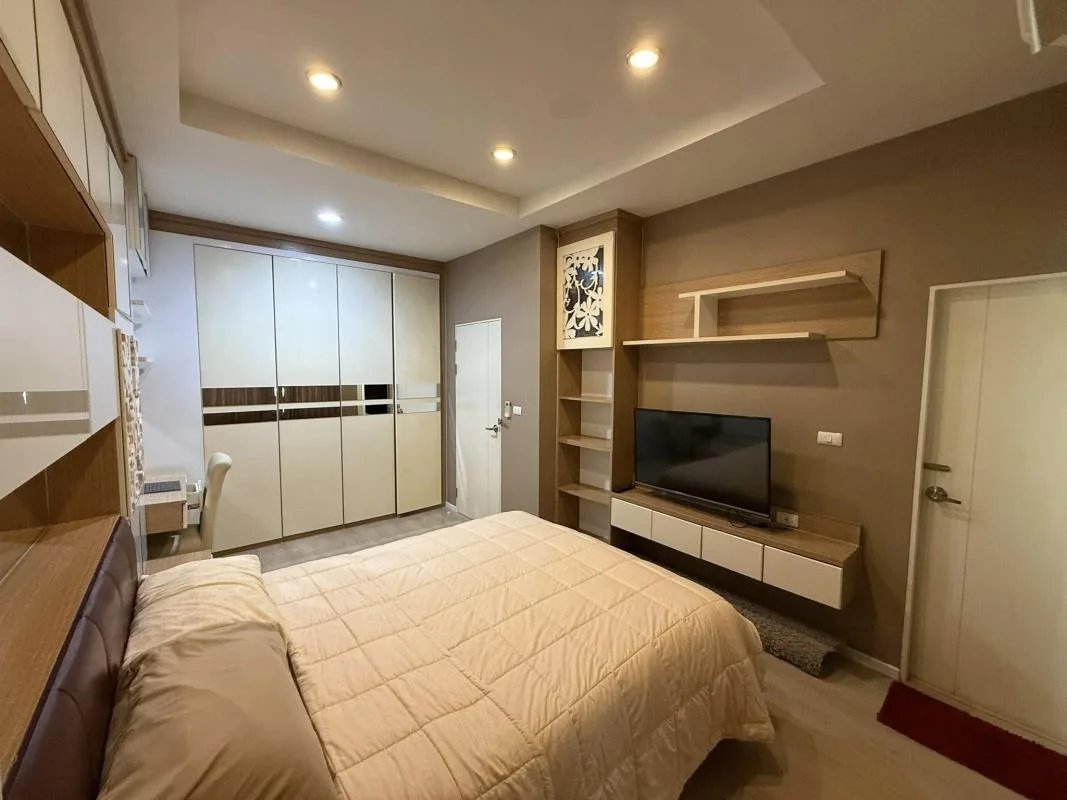 Property photos for Baan Klang Muang Sukhumvit 77