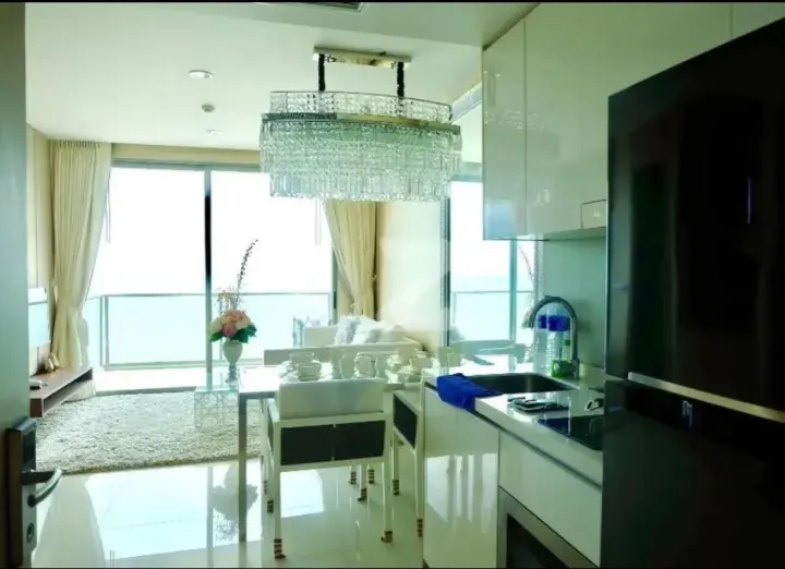 Property photos for The Riviera Wongamat Beach