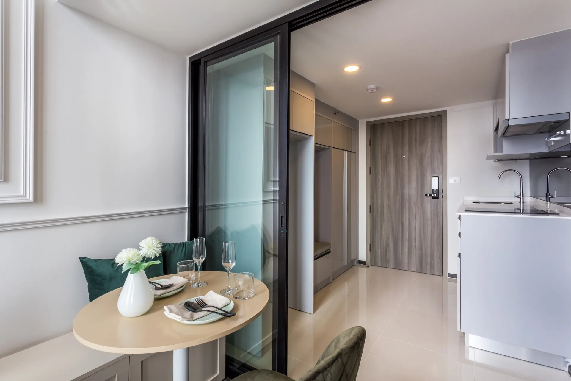 Property photos for Knightsbridge Space Ratchayothin