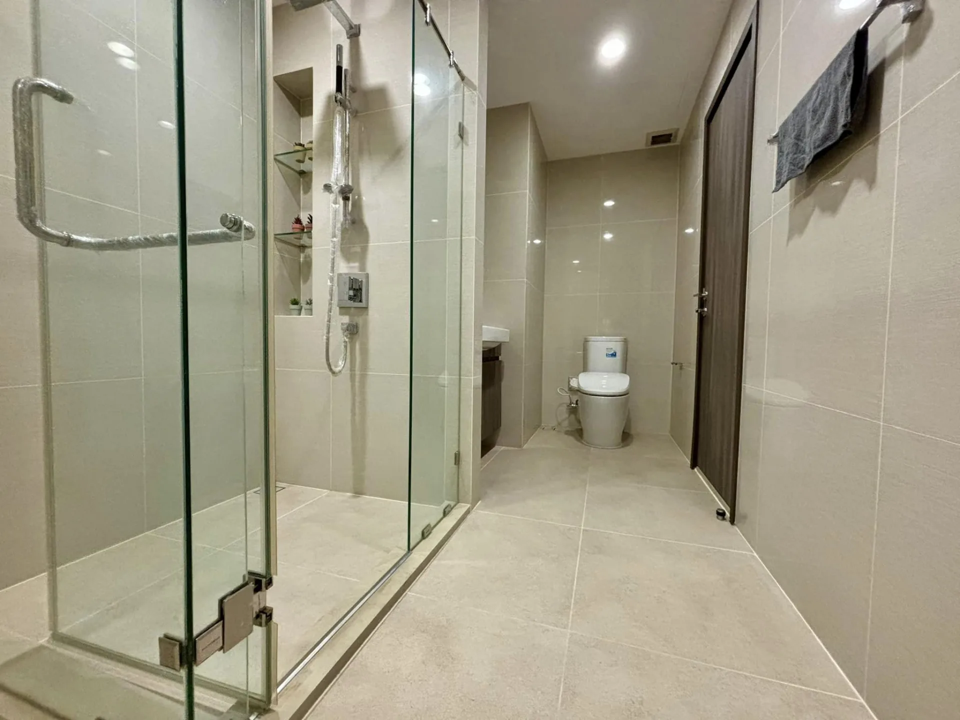 Property photos for IDEO Mobi Sukhumvit 66