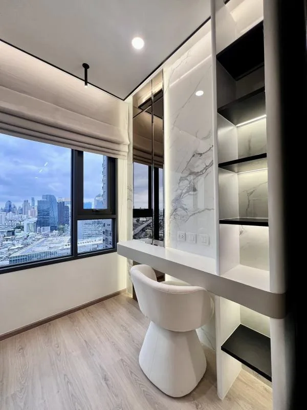 Property photos for Life Rama 4 - Asoke