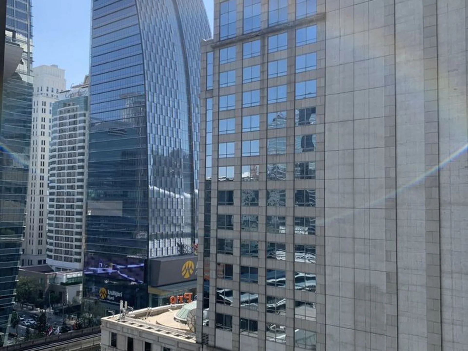 Property photos for Noble Ploenchit