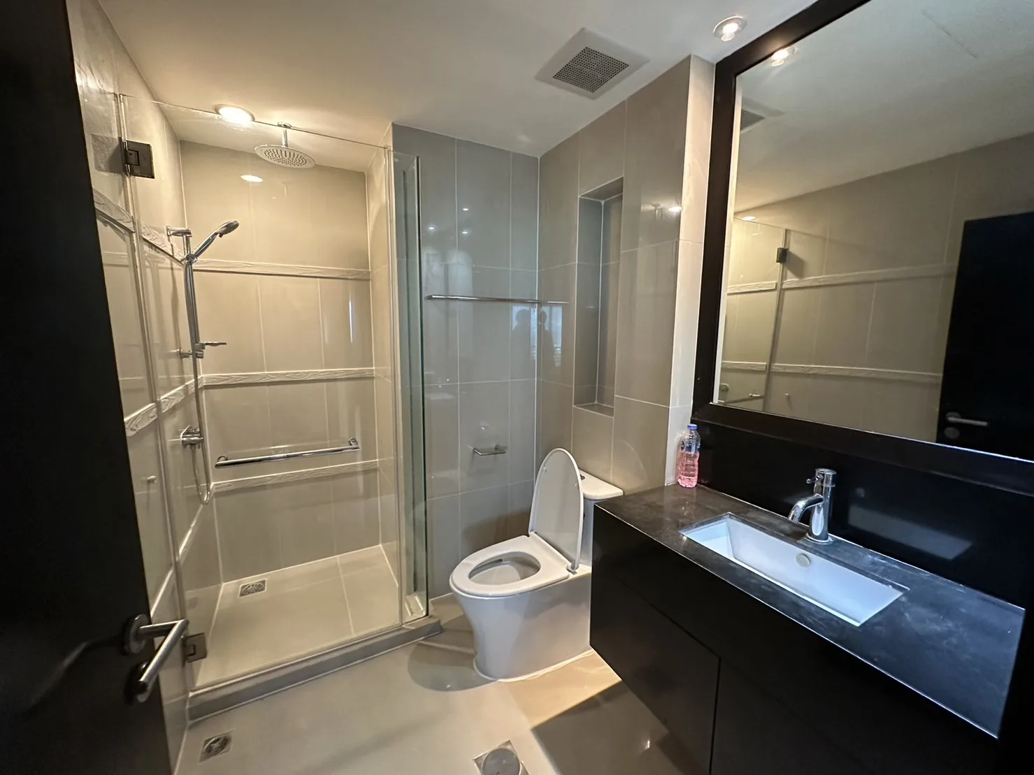 Property photos for Sathorn Gardens