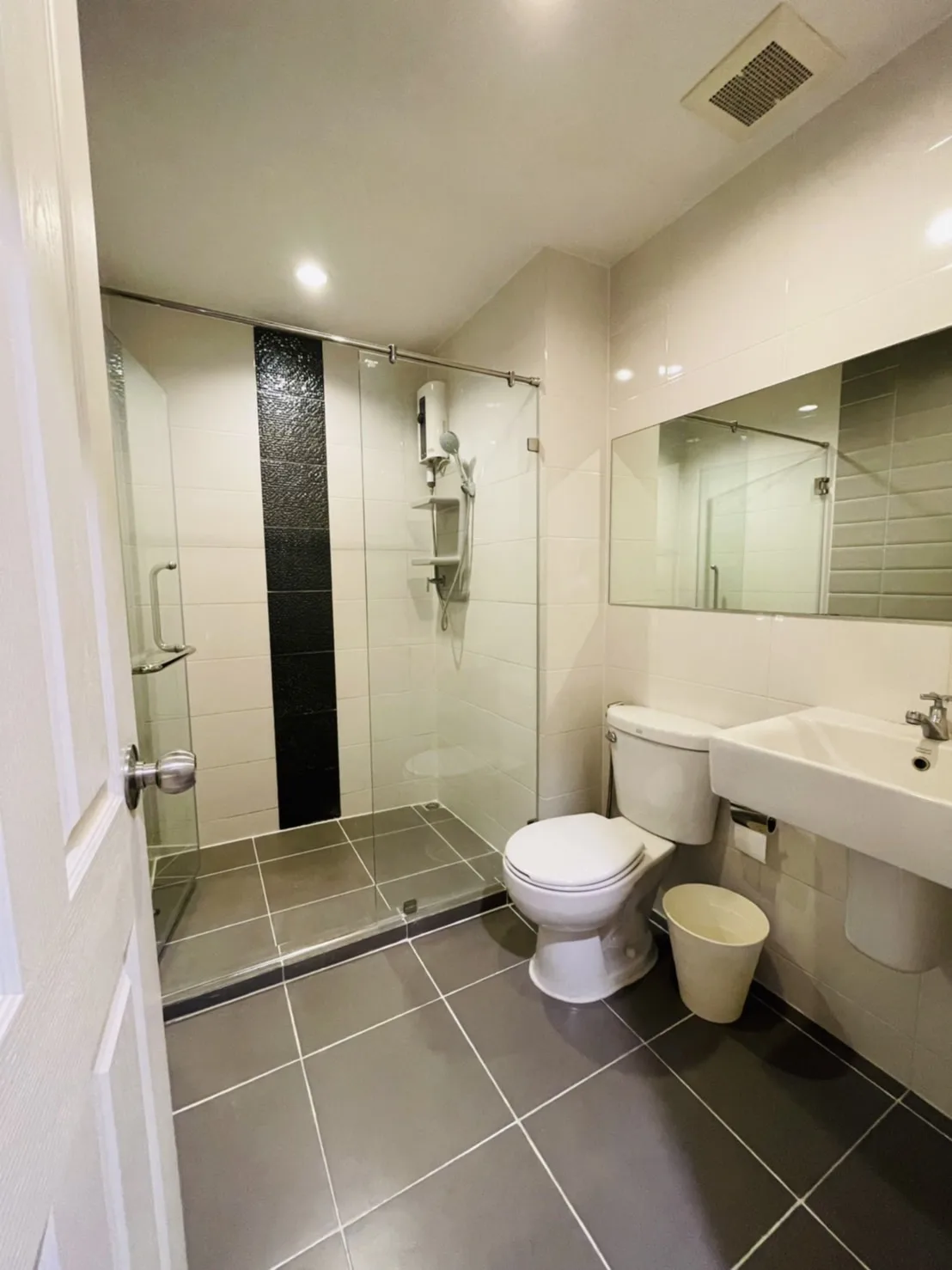 Property photos for Aspire Rama 9