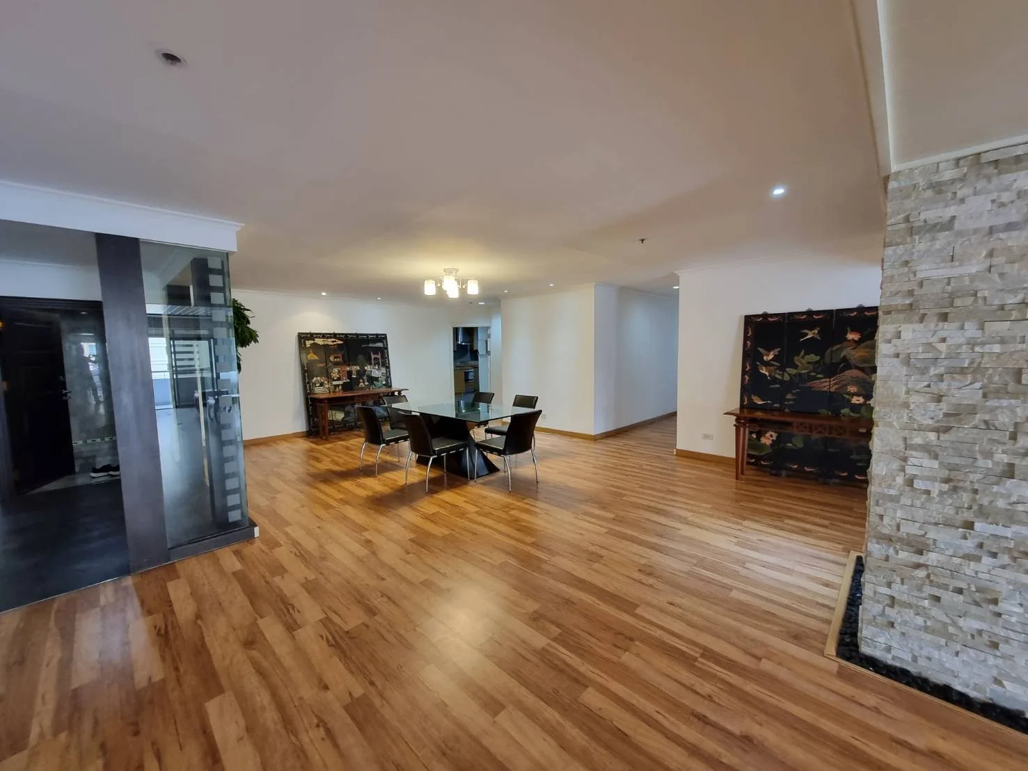 Property photos for Kallista Mansion