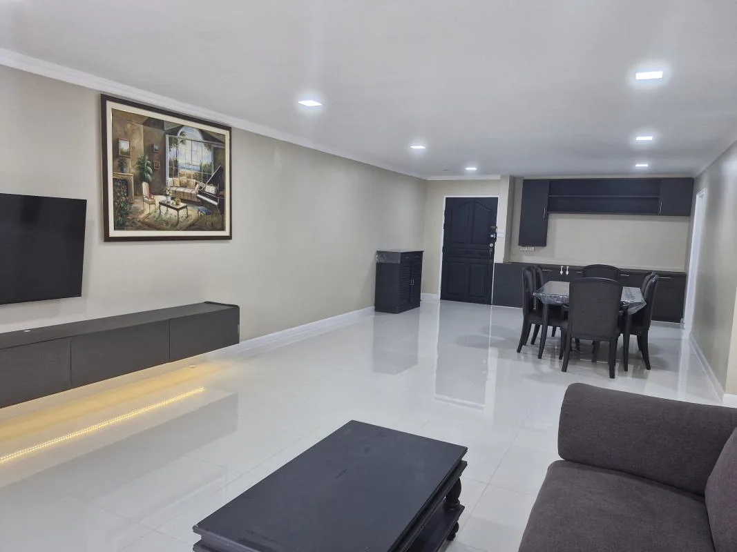 Property photos for D.S. Tower 2 Sukhumvit 39