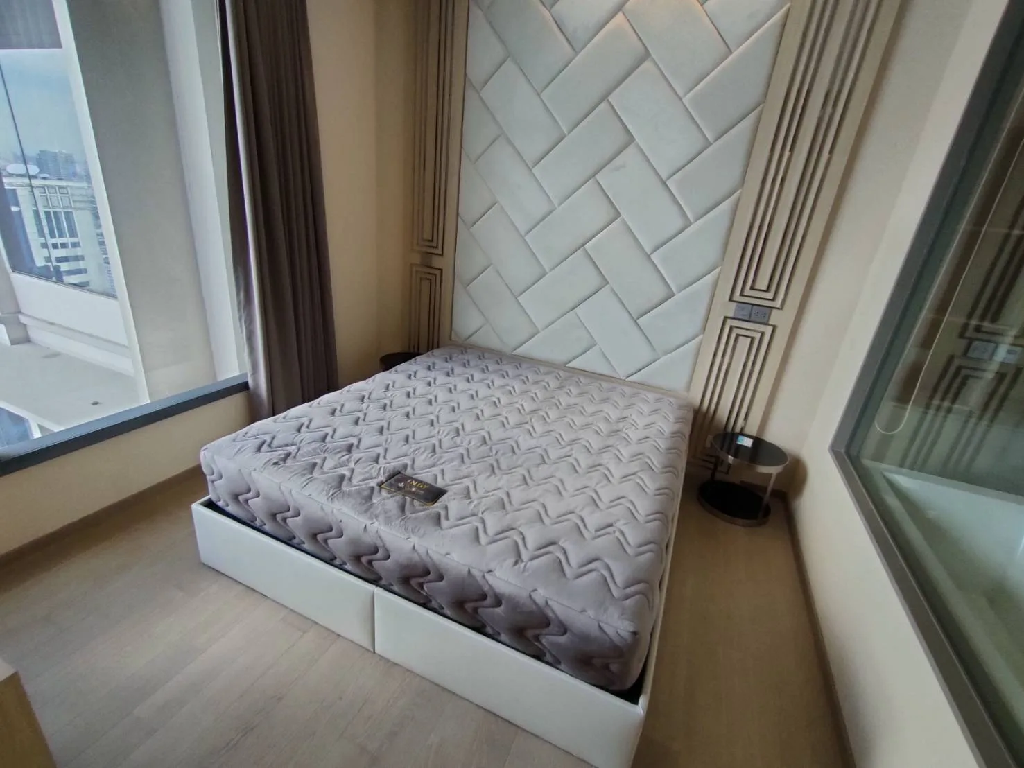 Property photos for The Esse Asoke