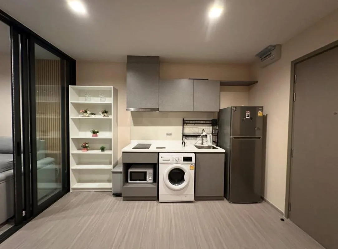 Property photos for Life Asoke Hype
