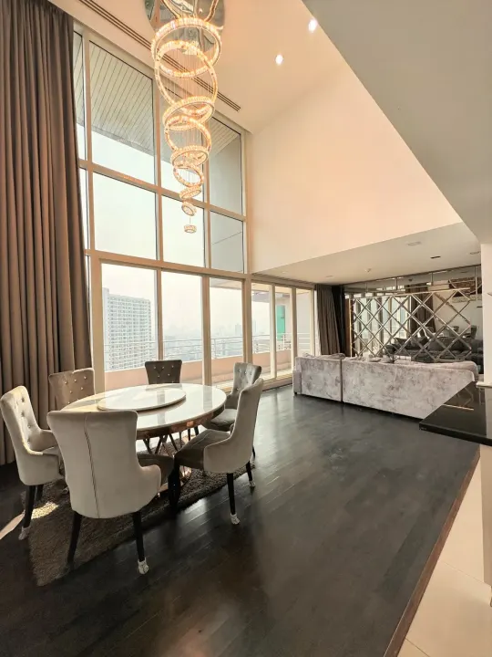 Property photos for Watermark Chaophraya
