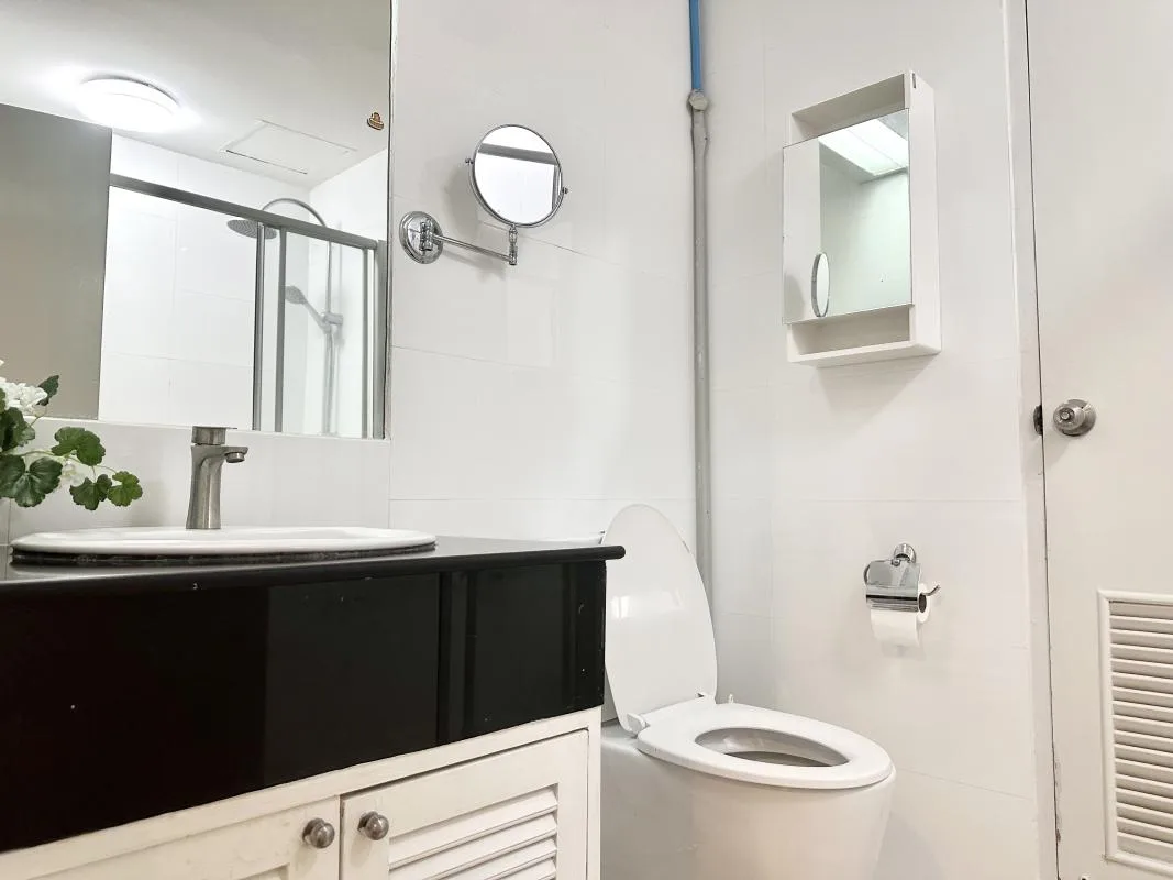 Property photos for The Royal Place 2