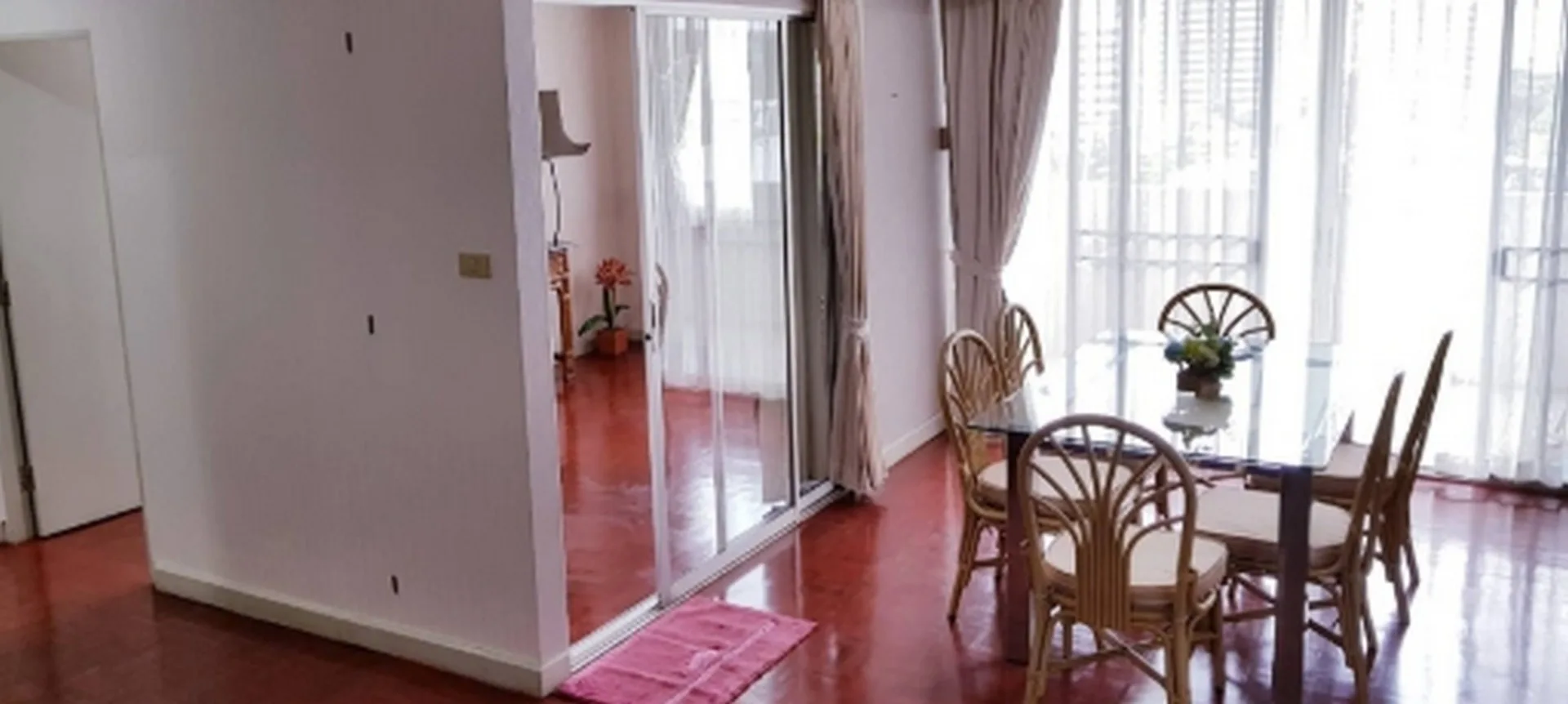 Property photos for D.S. Tower 2 Sukhumvit 39