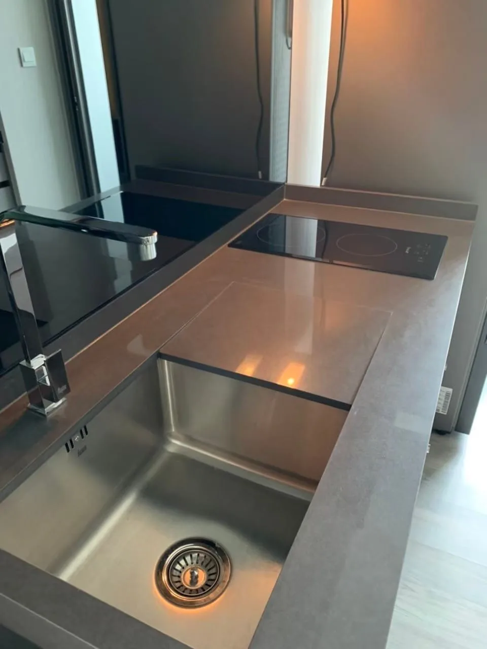 Property photos for The Room Sukhumvit 69