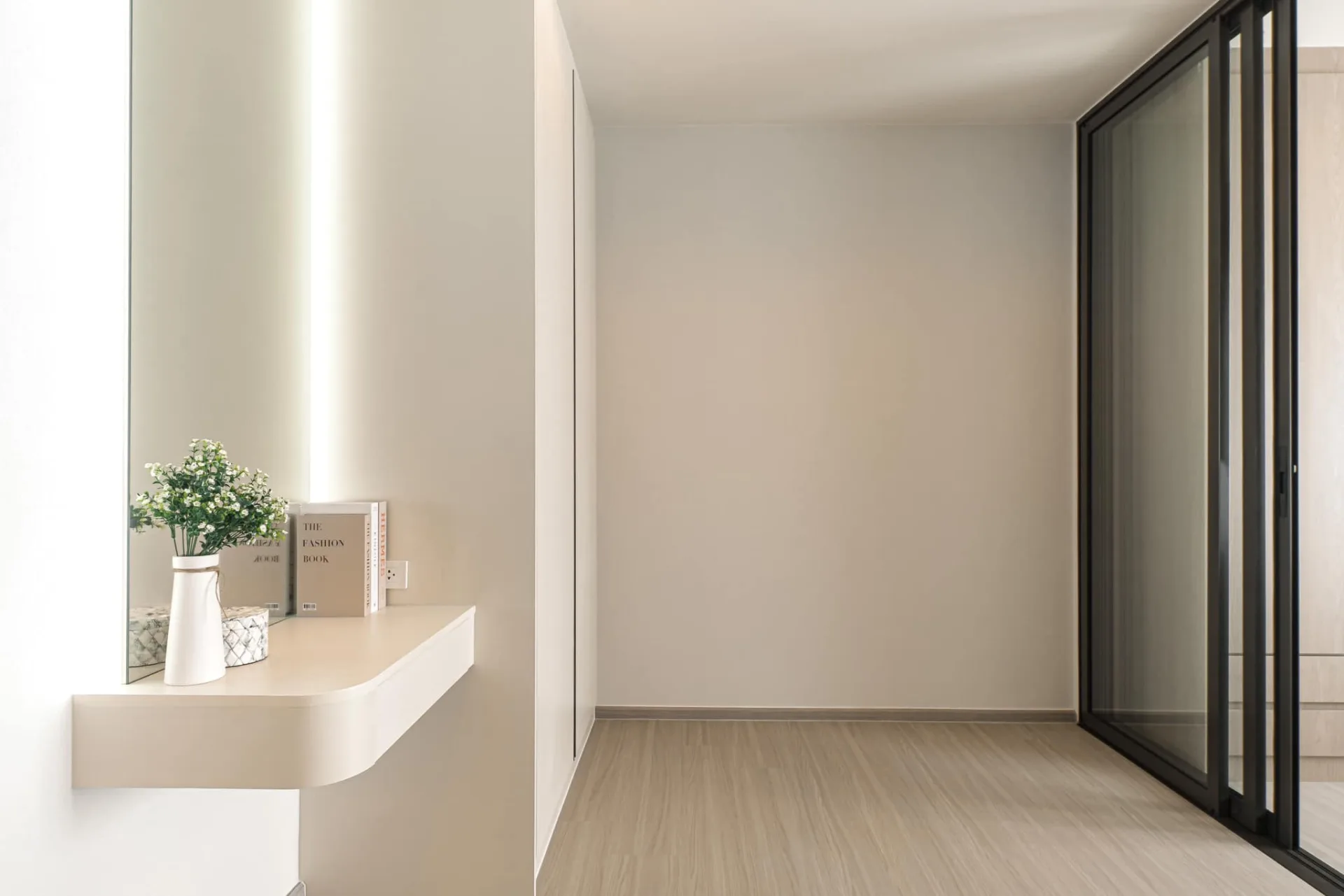 Property photos for Life Sathorn Sierra
