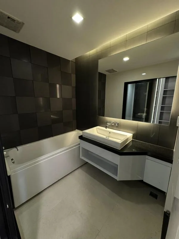 Property photos for Ivy Ampio