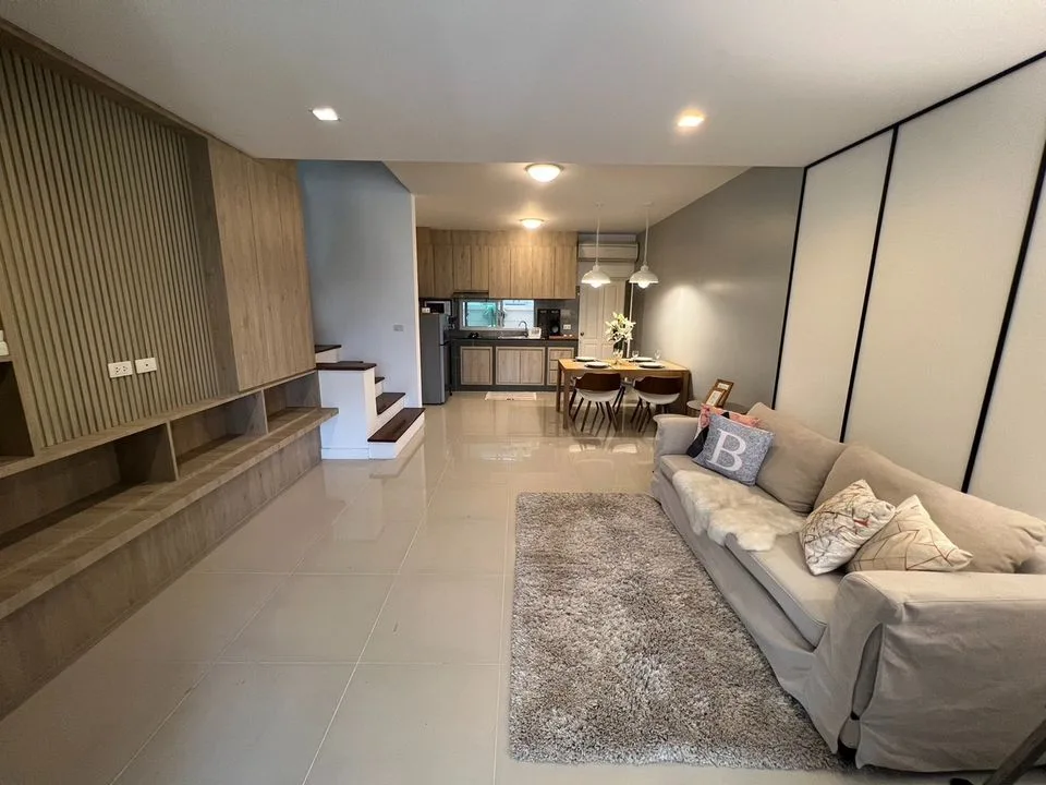 Property photos for Town Avenue Srinagarin