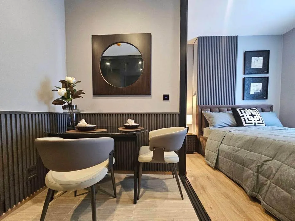 Property photos for Noble Around Ari
