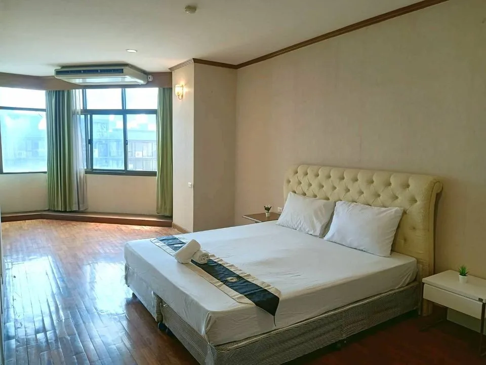Property photos for The Waterford Diamond